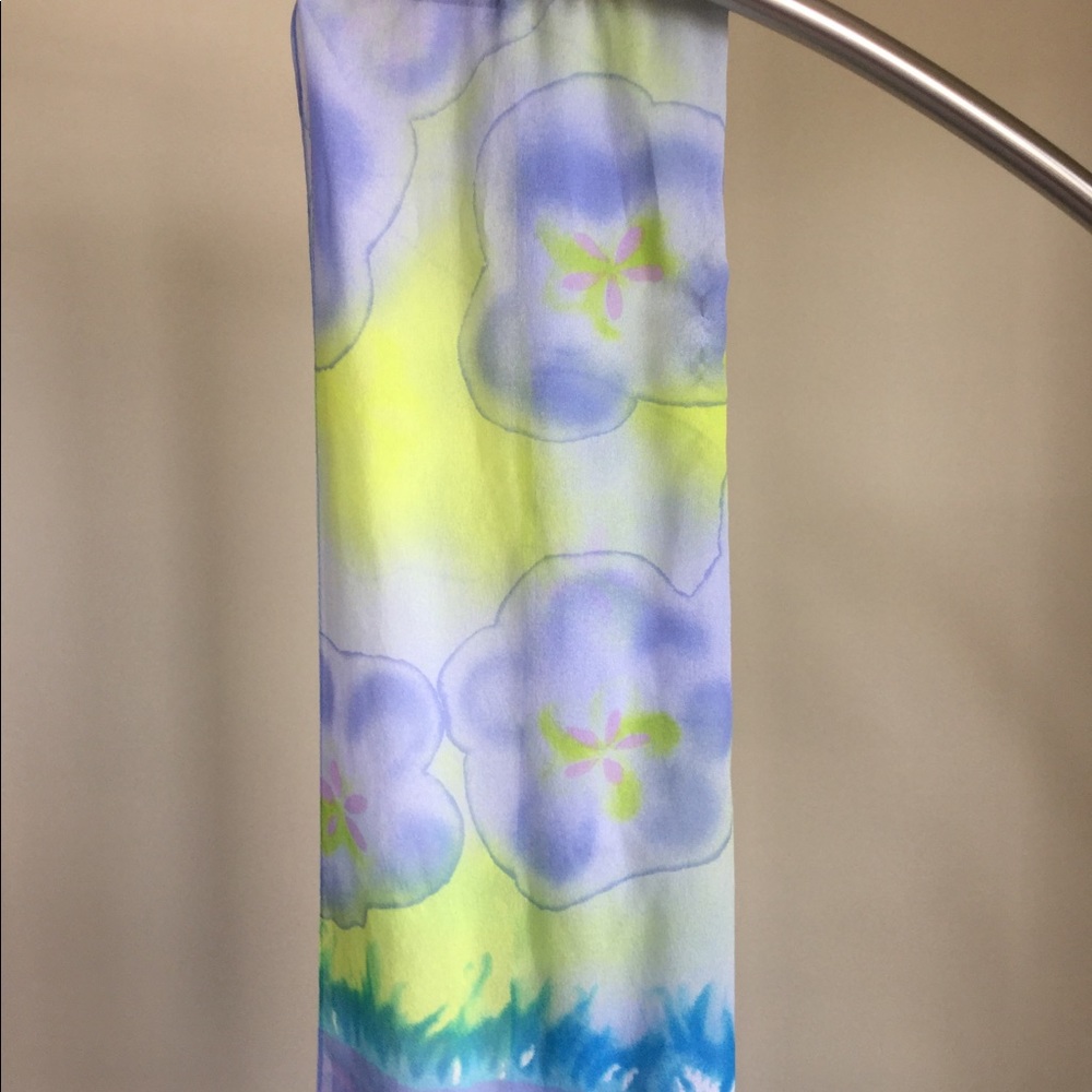 Scarf - Picture 2 of 3
